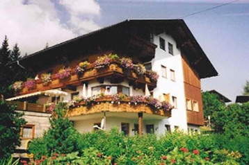 Austria Privát Lermoos, Exterior